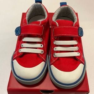 See Kai run Stevie II red